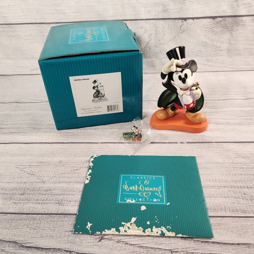 WDCC Magician Mickey On With The Show 1997 Membership Sculpture Box Pin Booklet